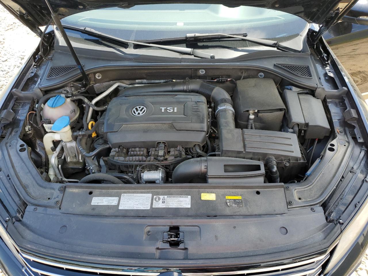 Автомобиль VOLKSWAGEN PASSAT S 2017 | GrandCar Автомобиль VOLKSWAGEN PASSAT S 2017 | GrandCar
