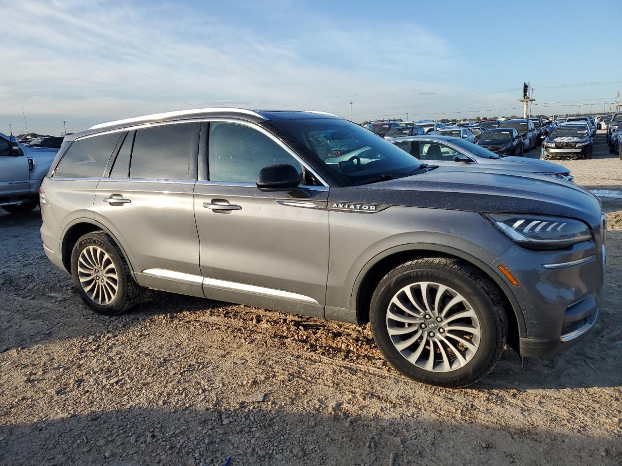 Автомобіль LINCOLN AVIATOR 2022 | GrandCar