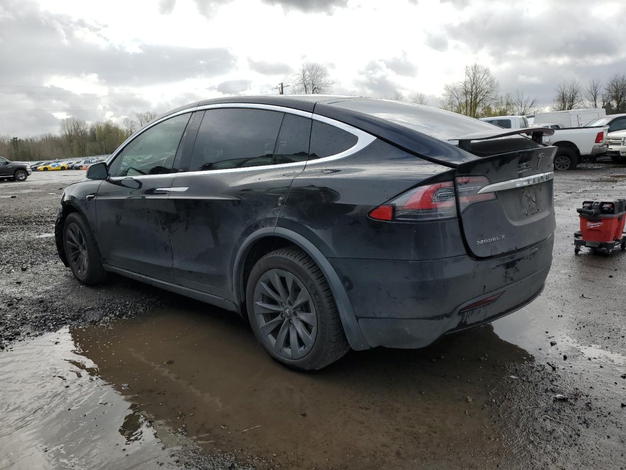 Автомобиль TESLA MODEL X 2018 | GrandCar Автомобиль TESLA MODEL X 2018 | GrandCar
