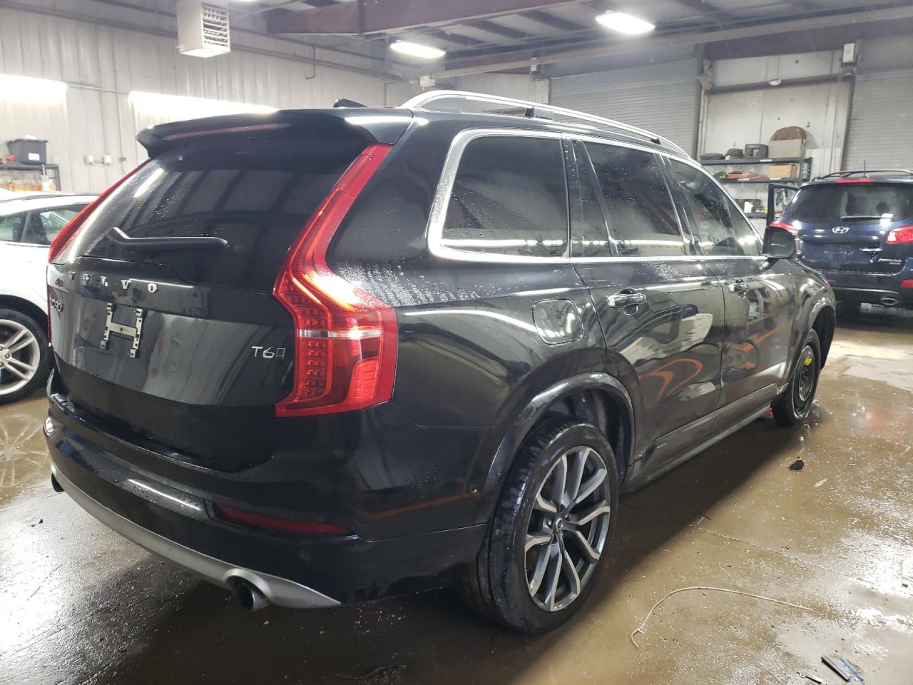 Автомобіль VOLVO XC90 T5 2018 | GrandCar Автомобіль VOLVO XC90 T5 2018 | GrandCar