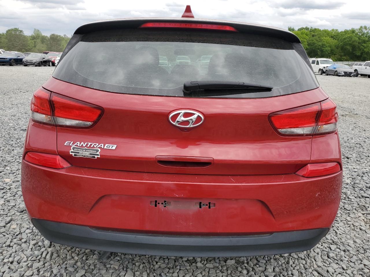 Автомобиль HYUNDAI ELANTRA GT 2018 | GrandCar Автомобиль HYUNDAI ELANTRA GT 2018 | GrandCar