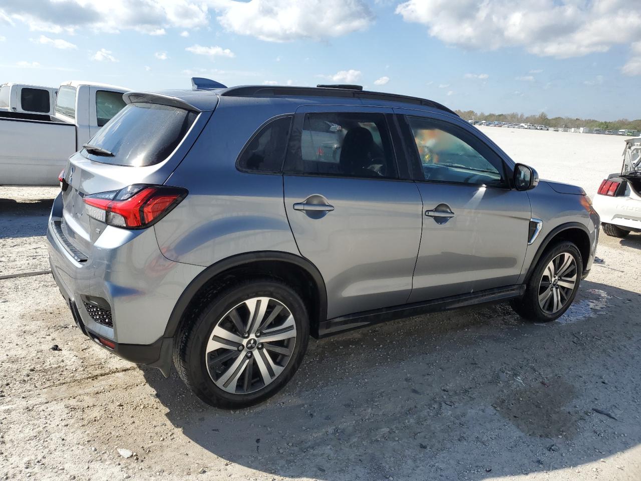 Автомобиль MITSUBISHI OUTLANDER SPORT SE 2020 | GrandCar Автомобиль MITSUBISHI OUTLANDER SPORT SE 2020 | GrandCar