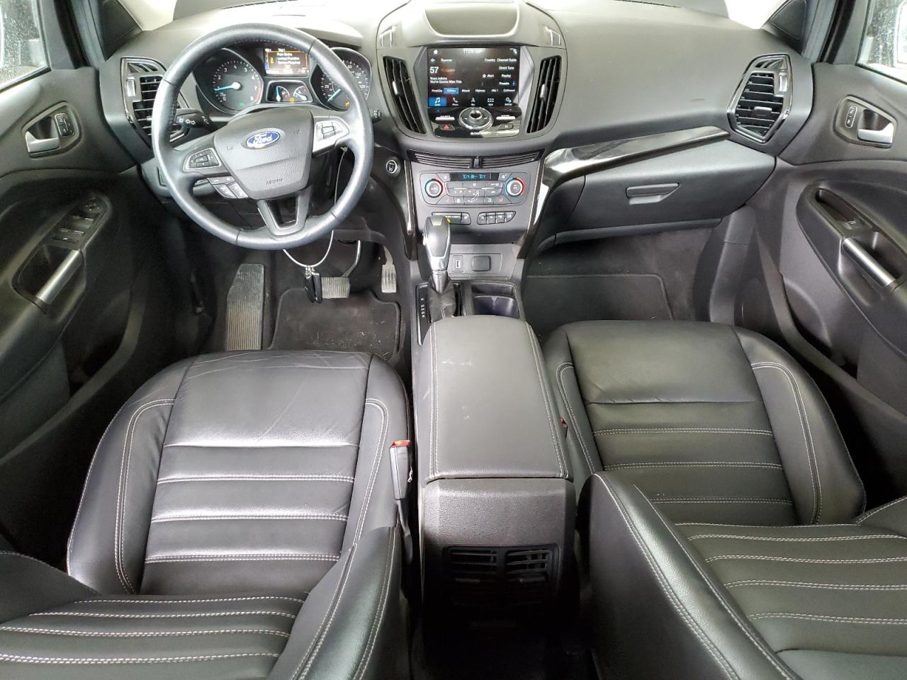 Автомобиль FORD ESCAPE TITANIUM 2019 | GrandCar Автомобиль FORD ESCAPE TITANIUM 2019 | GrandCar