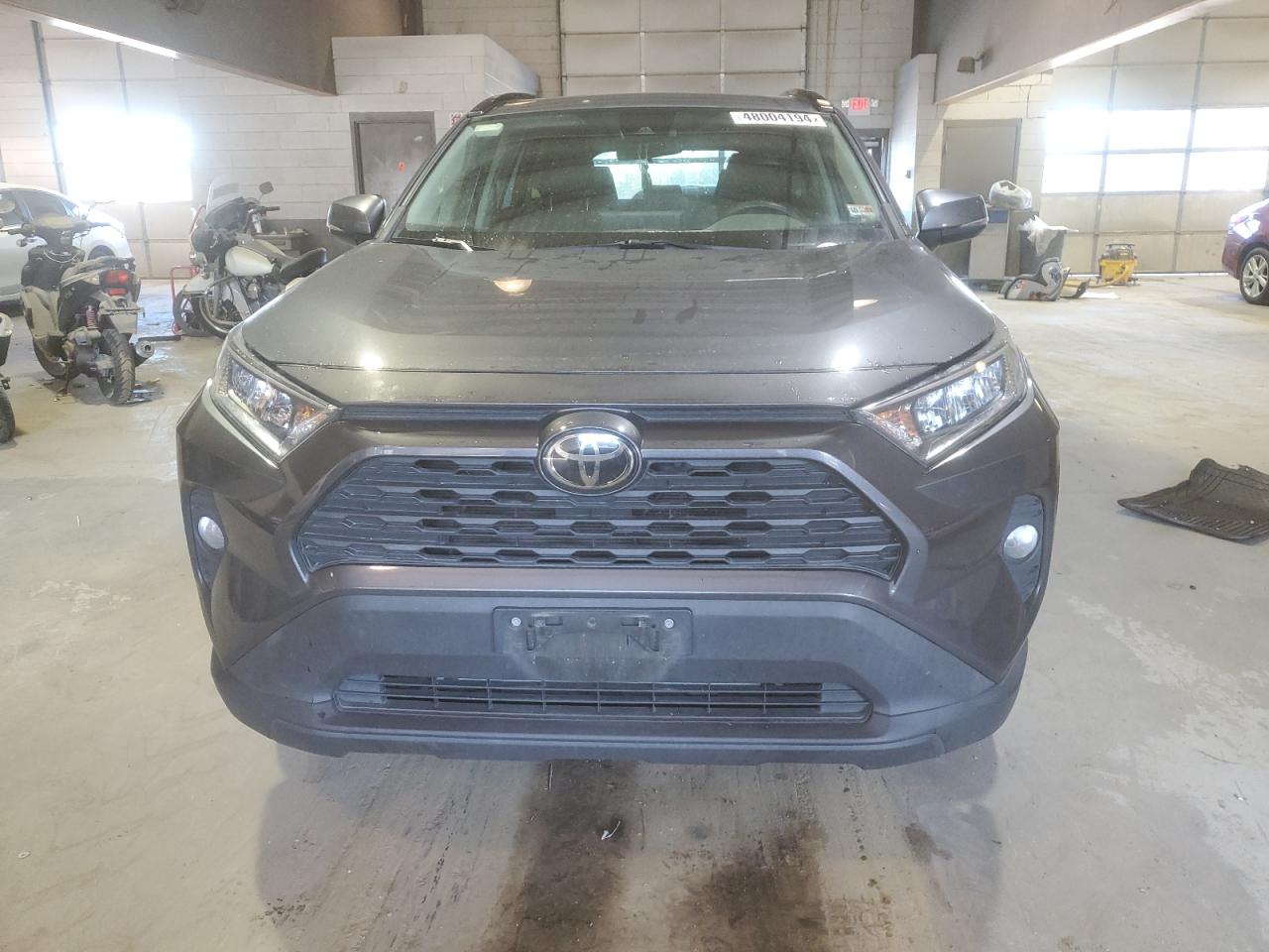 Автомобіль TOYOTA RAV4 XLE 2019 | GrandCar Автомобіль TOYOTA RAV4 XLE 2019 | GrandCar