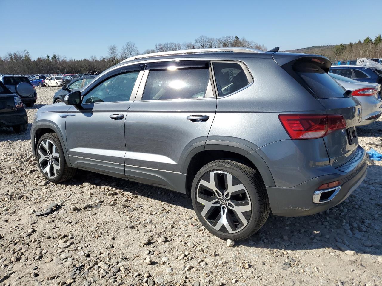 Автомобіль VOLKSWAGEN TAOS SEL 2022 | GrandCar Автомобіль VOLKSWAGEN TAOS SEL 2022 | GrandCar