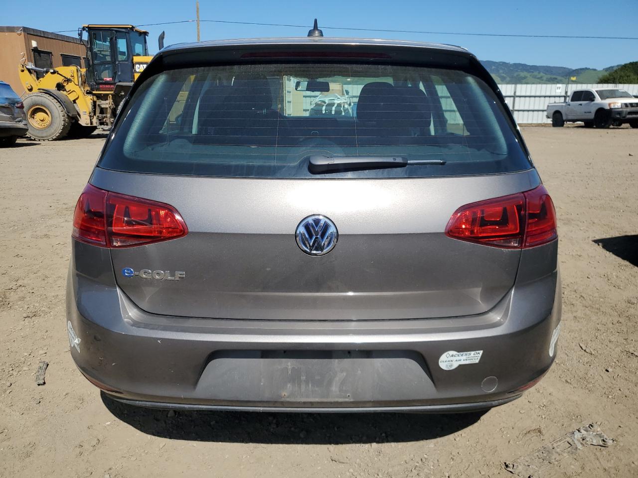 Автомобиль VOLKSWAGEN E-GOLF SE 2016 | GrandCar Автомобиль VOLKSWAGEN E-GOLF SE 2016 | GrandCar