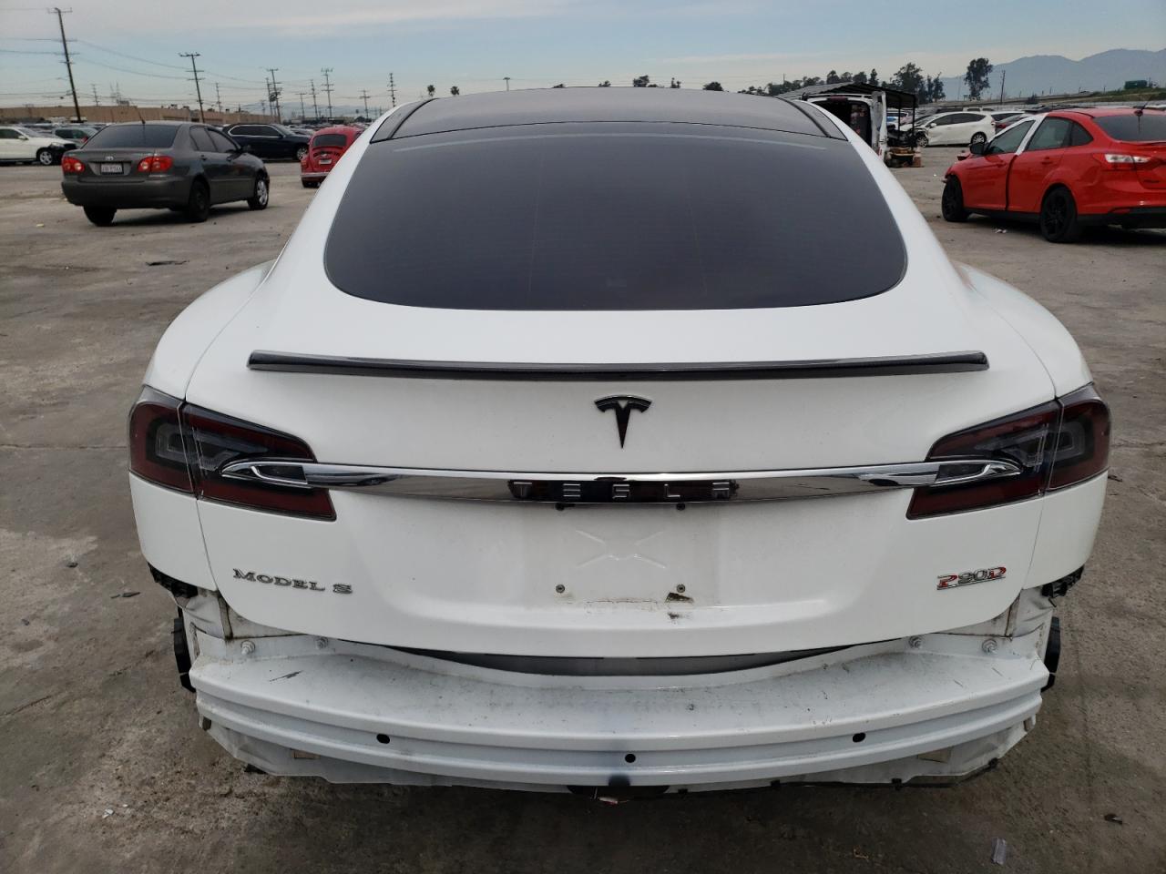 Автомобиль TESLA MODEL S 2015 | GrandCar Автомобиль TESLA MODEL S 2015 | GrandCar
