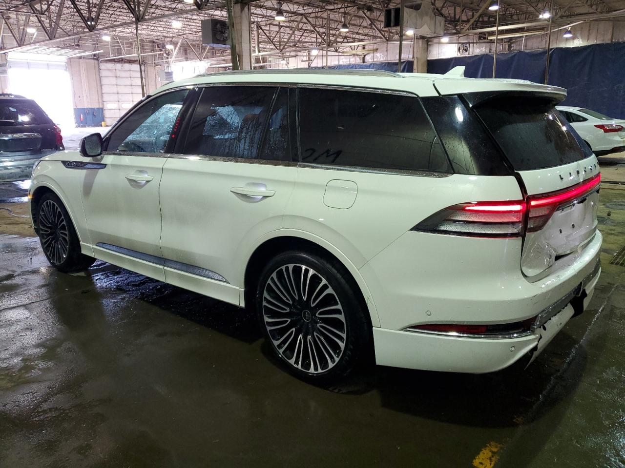 Автомобіль LINCOLN AVIATOR BLACK LABEL 2020 | GrandCar Автомобіль LINCOLN AVIATOR BLACK LABEL 2020 | GrandCar