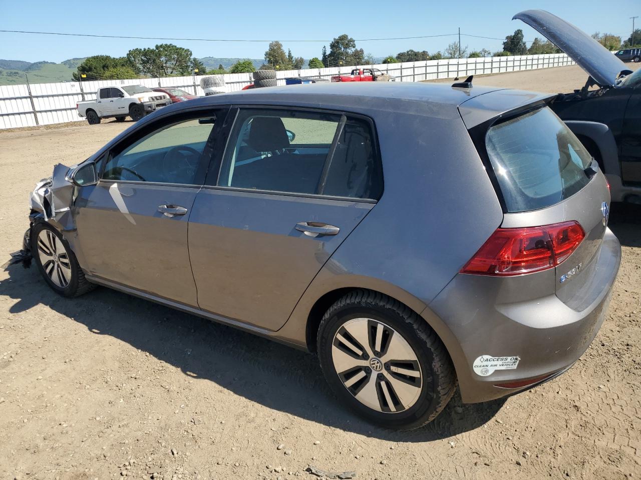 Автомобиль VOLKSWAGEN E-GOLF SE 2016 | GrandCar Автомобиль VOLKSWAGEN E-GOLF SE 2016 | GrandCar