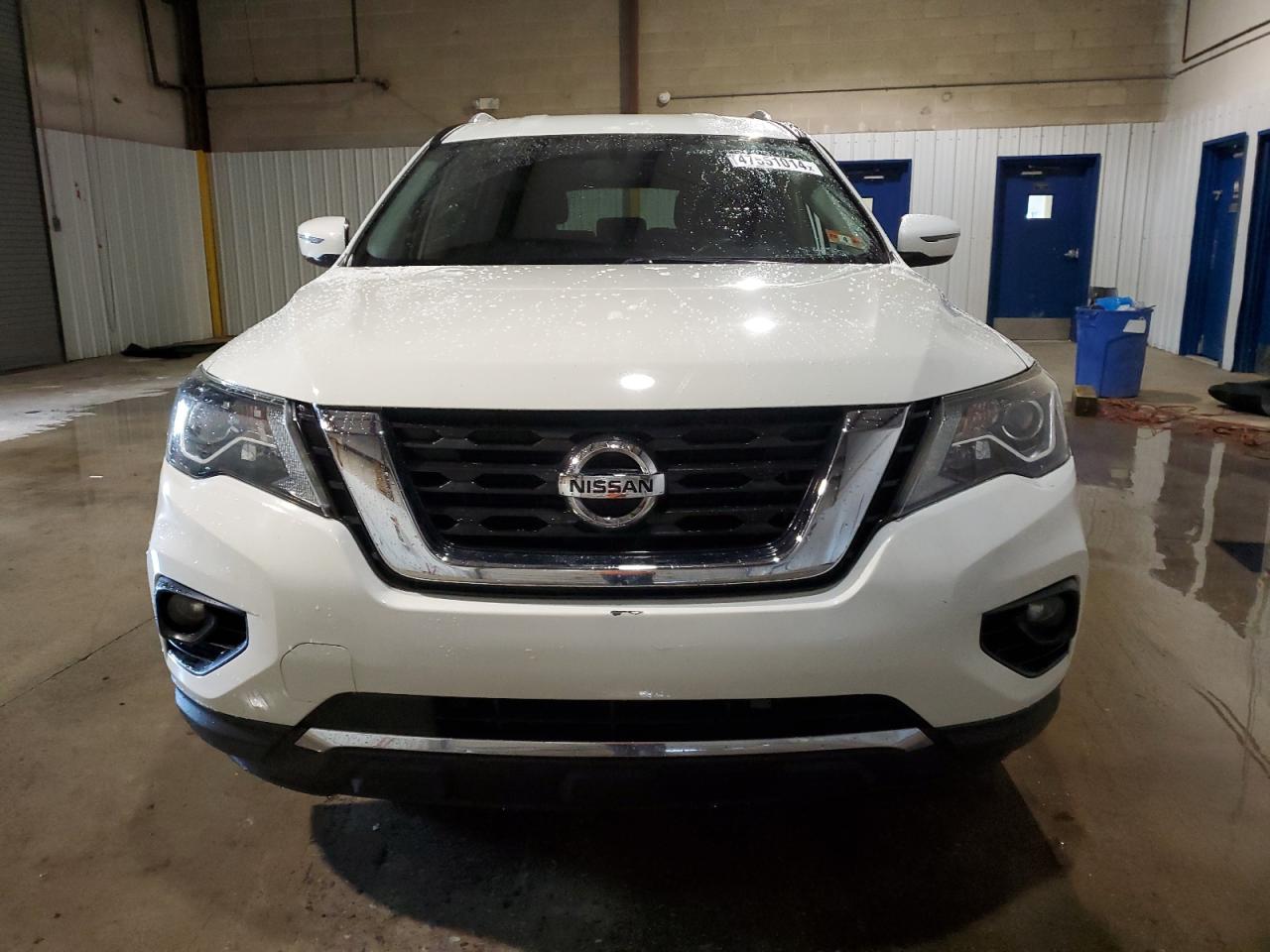 Автомобиль NISSAN PATHFINDER SV 2017 | GrandCar Автомобиль NISSAN PATHFINDER SV 2017 | GrandCar