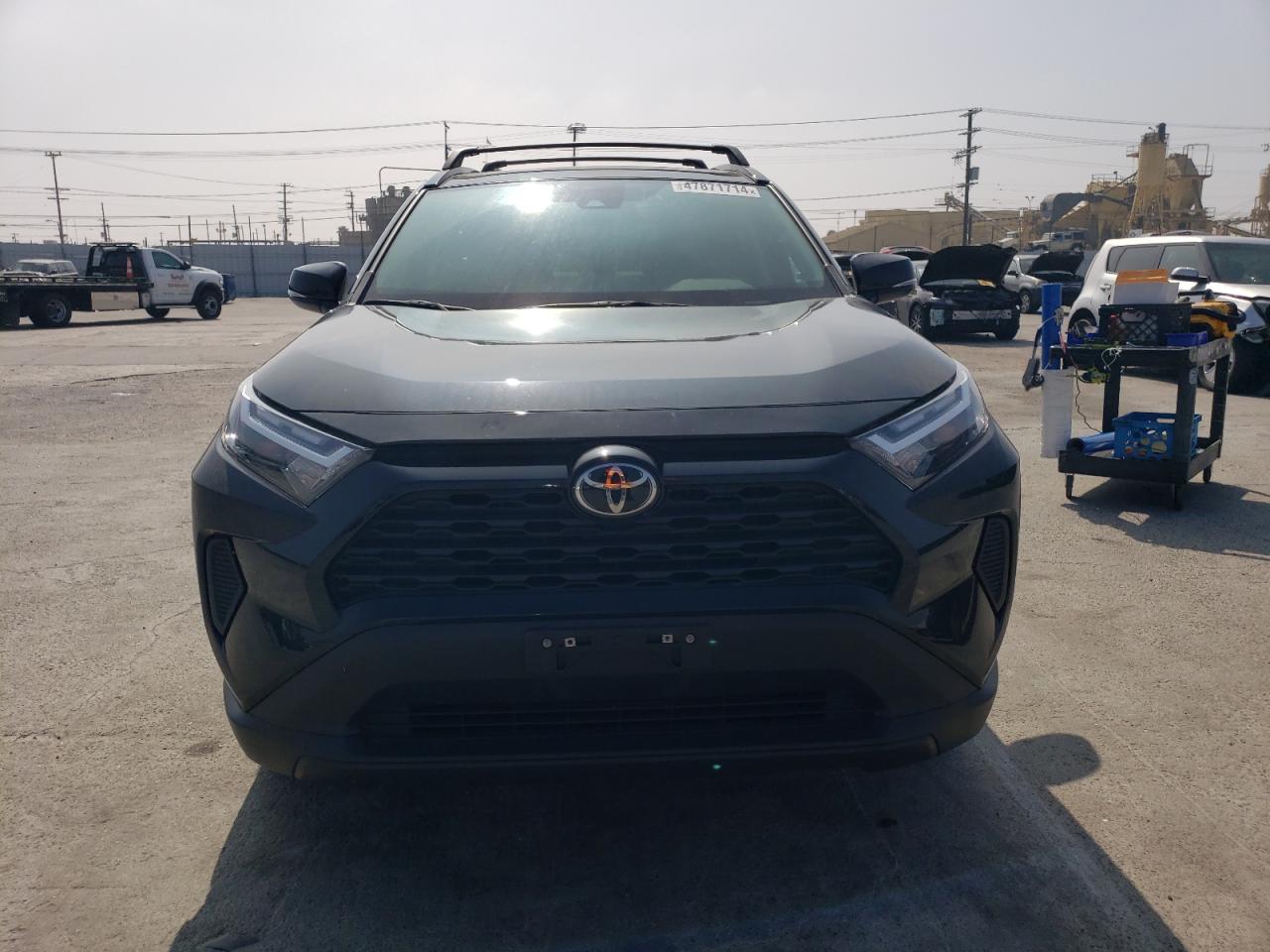 Автомобиль TOYOTA RAV4 XLE 2022 | GrandCar Автомобиль TOYOTA RAV4 XLE 2022 | GrandCar