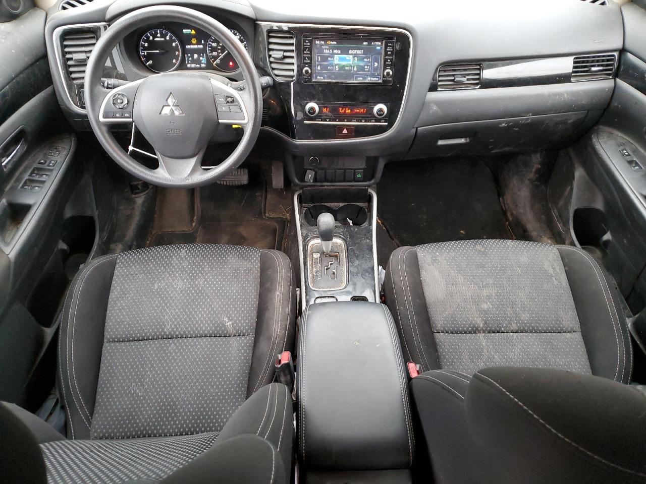 Автомобиль MITSUBISHI OUTLANDER SE 2020 | GrandCar Автомобиль MITSUBISHI OUTLANDER SE 2020 | GrandCar