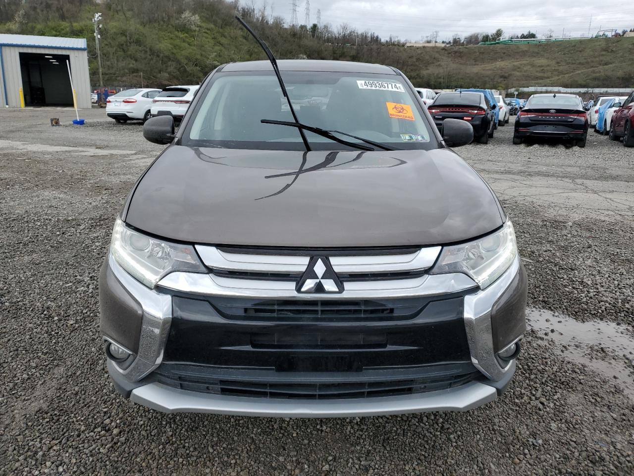 Автомобіль MITSUBISHI OUTLANDER ES 2017 | GrandCar Автомобіль MITSUBISHI OUTLANDER ES 2017 | GrandCar