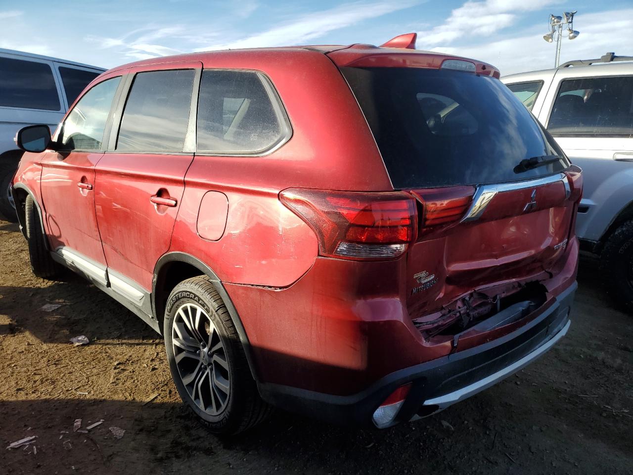 Автомобиль MITSUBISHI OUTLANDER SE 2018 | GrandCar Автомобиль MITSUBISHI OUTLANDER SE 2018 | GrandCar