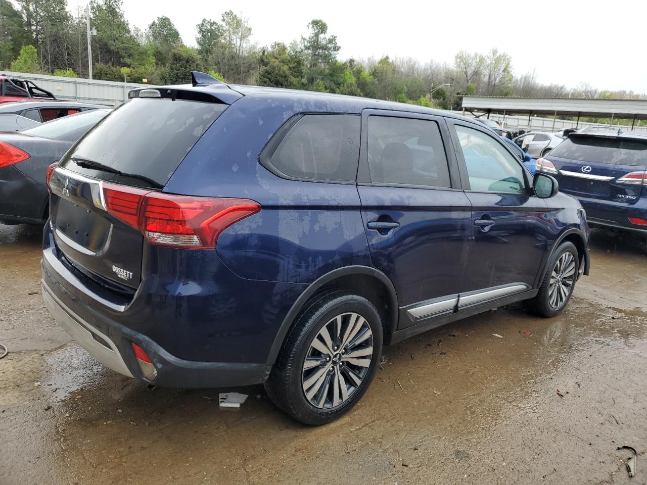 Автомобиль MITSUBISHI OUTLANDER ES 2020 | GrandCar Автомобиль MITSUBISHI OUTLANDER ES 2020 | GrandCar