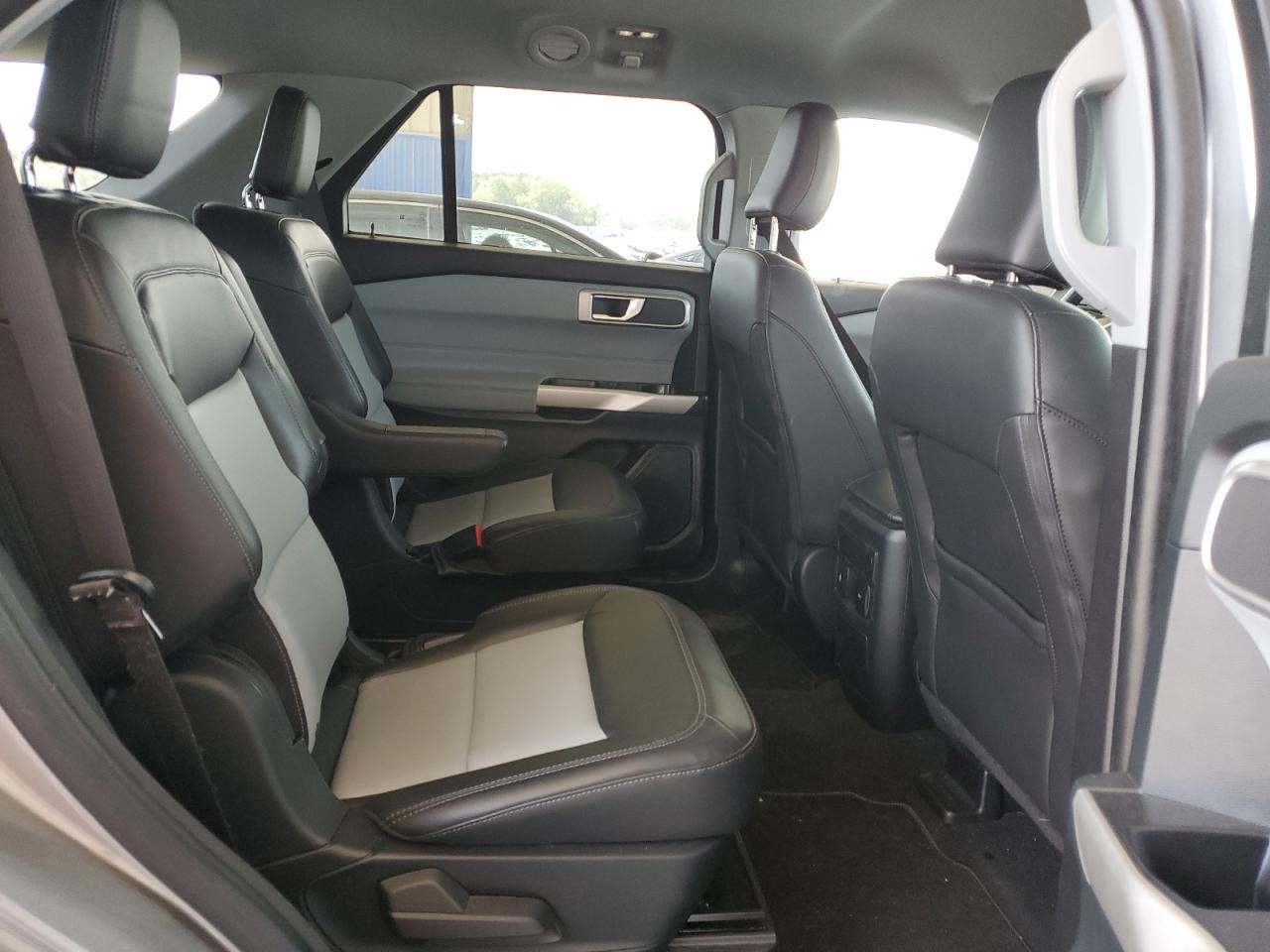Автомобіль FORD EXPLORER XLT 2022 | GrandCar Автомобіль FORD EXPLORER XLT 2022 | GrandCar