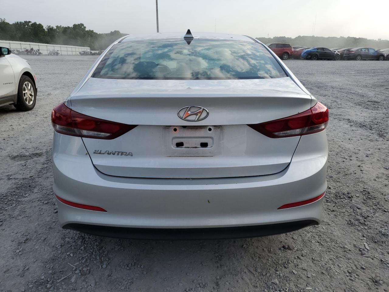 Автомобиль HYUNDAI ELANTRA SEL 2018 | GrandCar Автомобиль HYUNDAI ELANTRA SEL 2018 | GrandCar