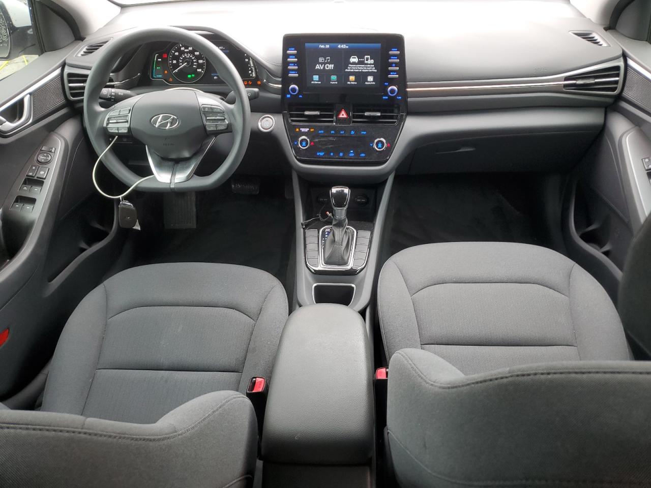 Автомобиль HYUNDAI IONIQ BLUE 2020 | GrandCar Автомобиль HYUNDAI IONIQ BLUE 2020 | GrandCar