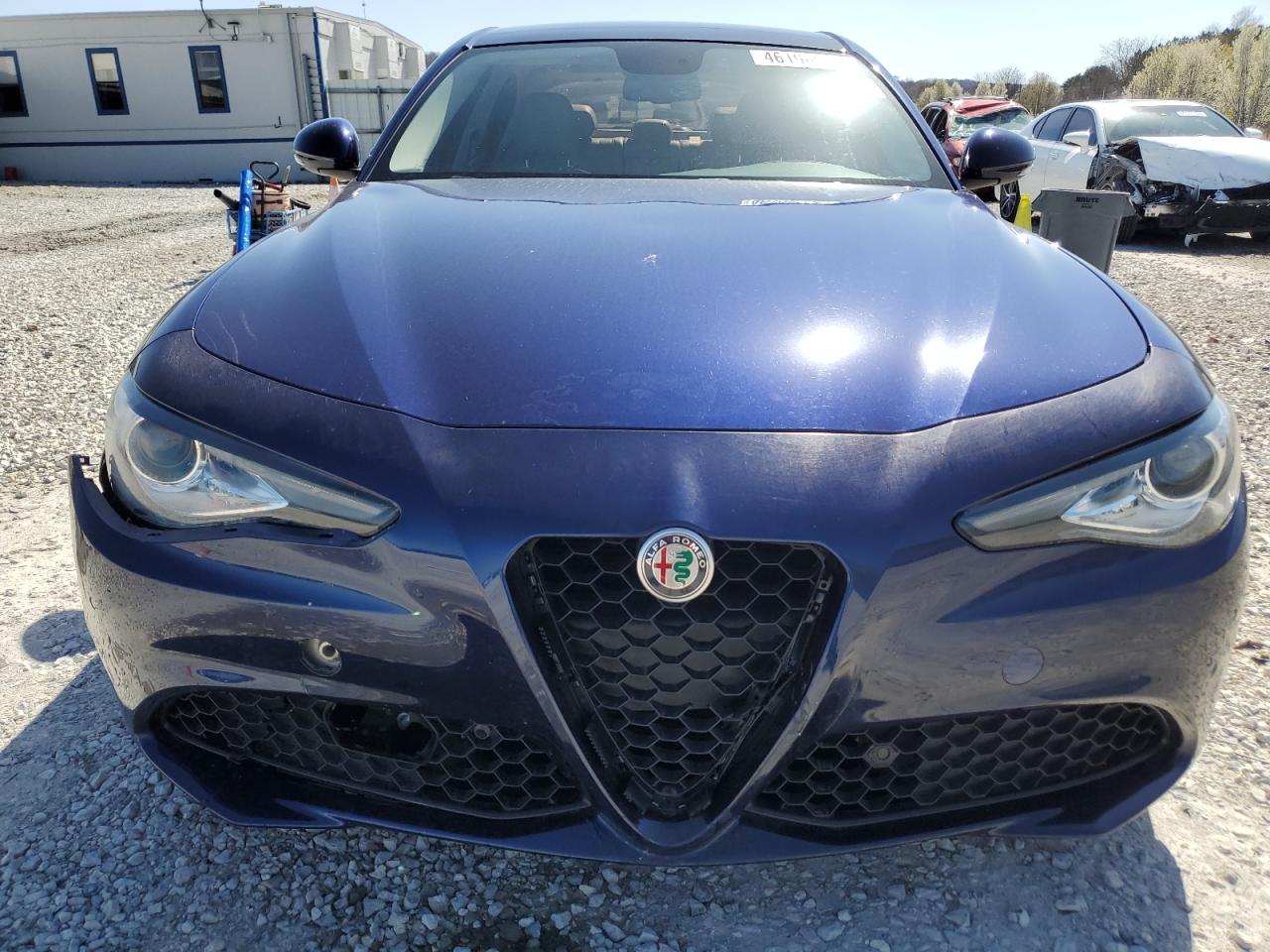 Автомобиль ALFA ROMEO GIULIA TI 2017 | GrandCar Автомобиль ALFA ROMEO GIULIA TI 2017 | GrandCar