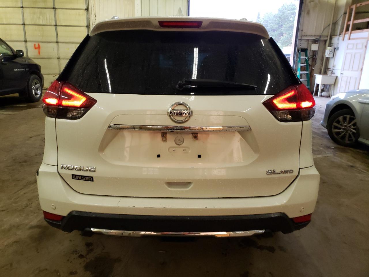 Автомобіль NISSAN ROGUE SL 2019 | GrandCar Автомобіль NISSAN ROGUE SL 2019 | GrandCar