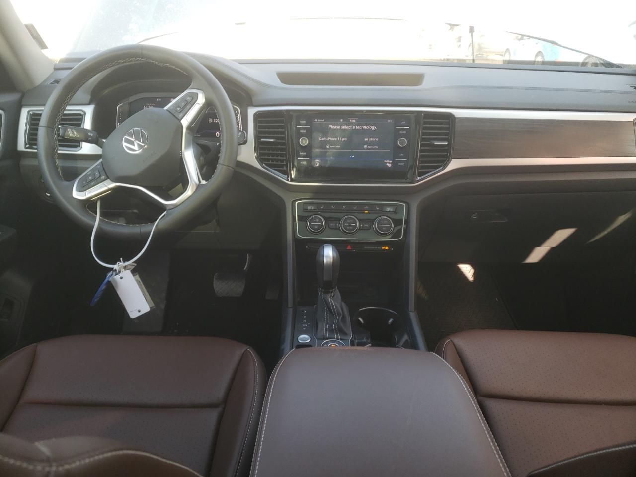 Автомобиль VOLKSWAGEN ATLAS CROSS SPORT SE 2021 | GrandCar Автомобиль VOLKSWAGEN ATLAS CROSS SPORT SE 2021 | GrandCar