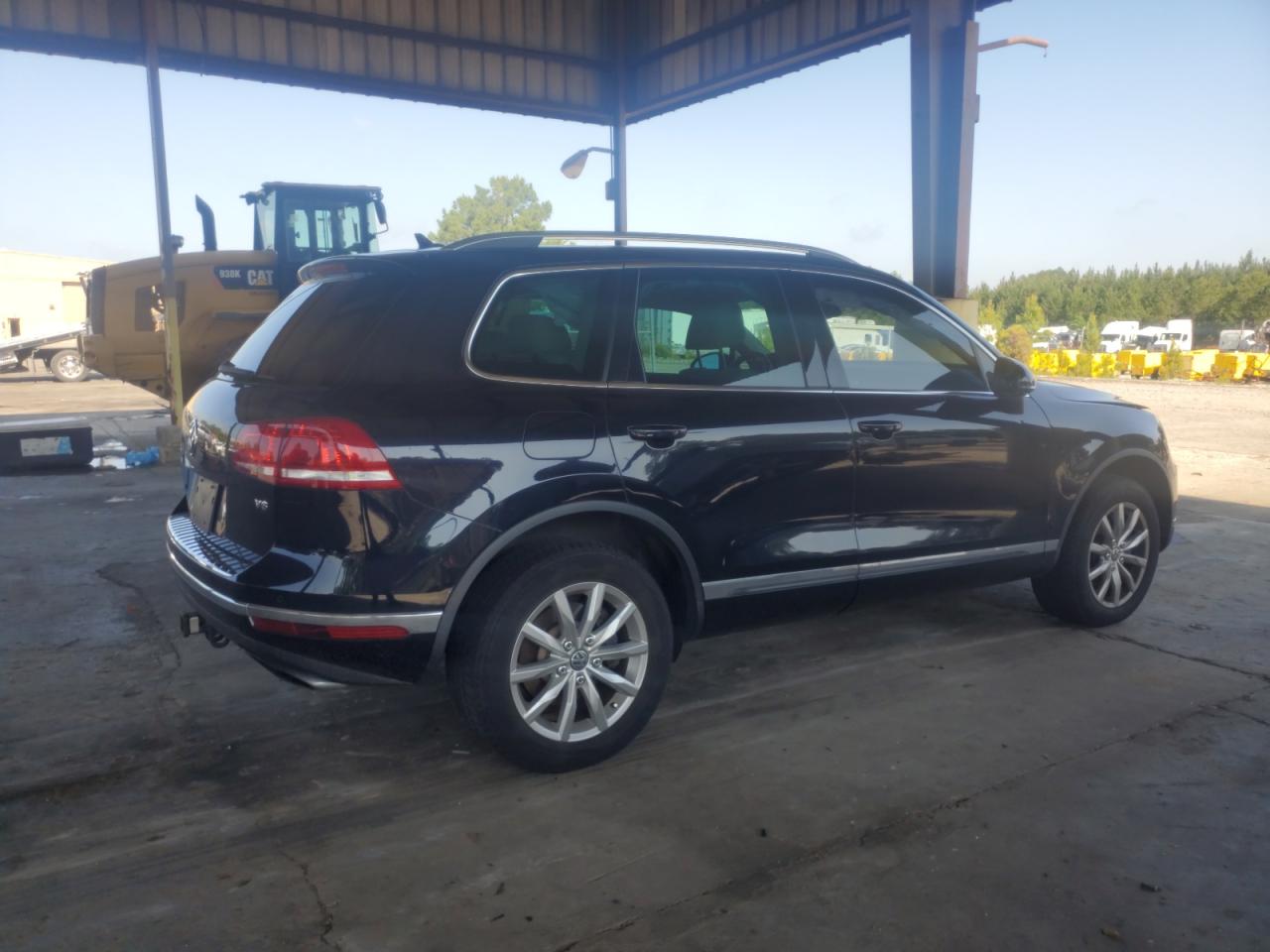 Автомобиль VOLKSWAGEN TOUAREG SPORT 2017 | GrandCar Автомобиль VOLKSWAGEN TOUAREG SPORT 2017 | GrandCar