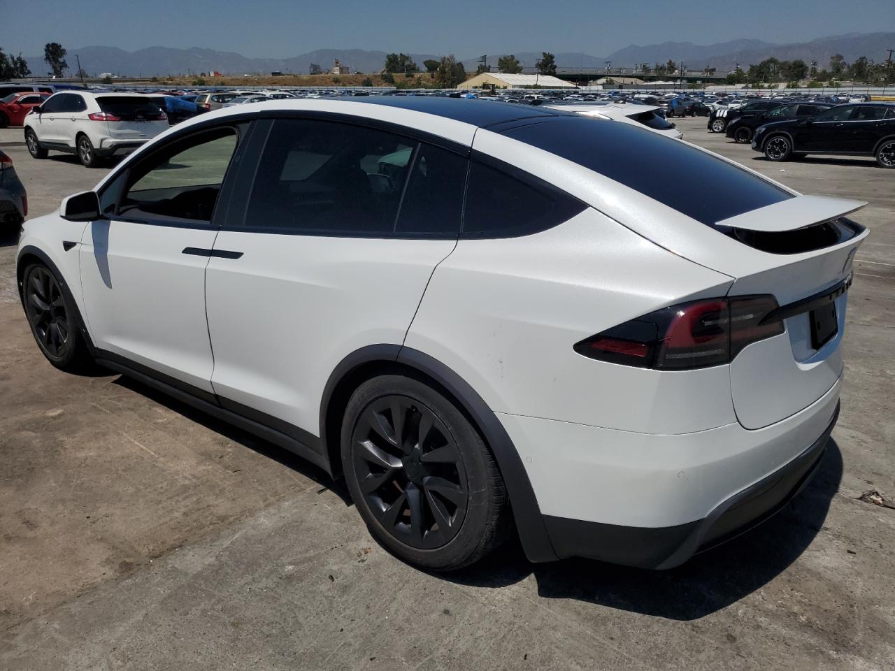 Автомобиль TESLA MODEL X 2022 | GrandCar Автомобиль TESLA MODEL X 2022 | GrandCar