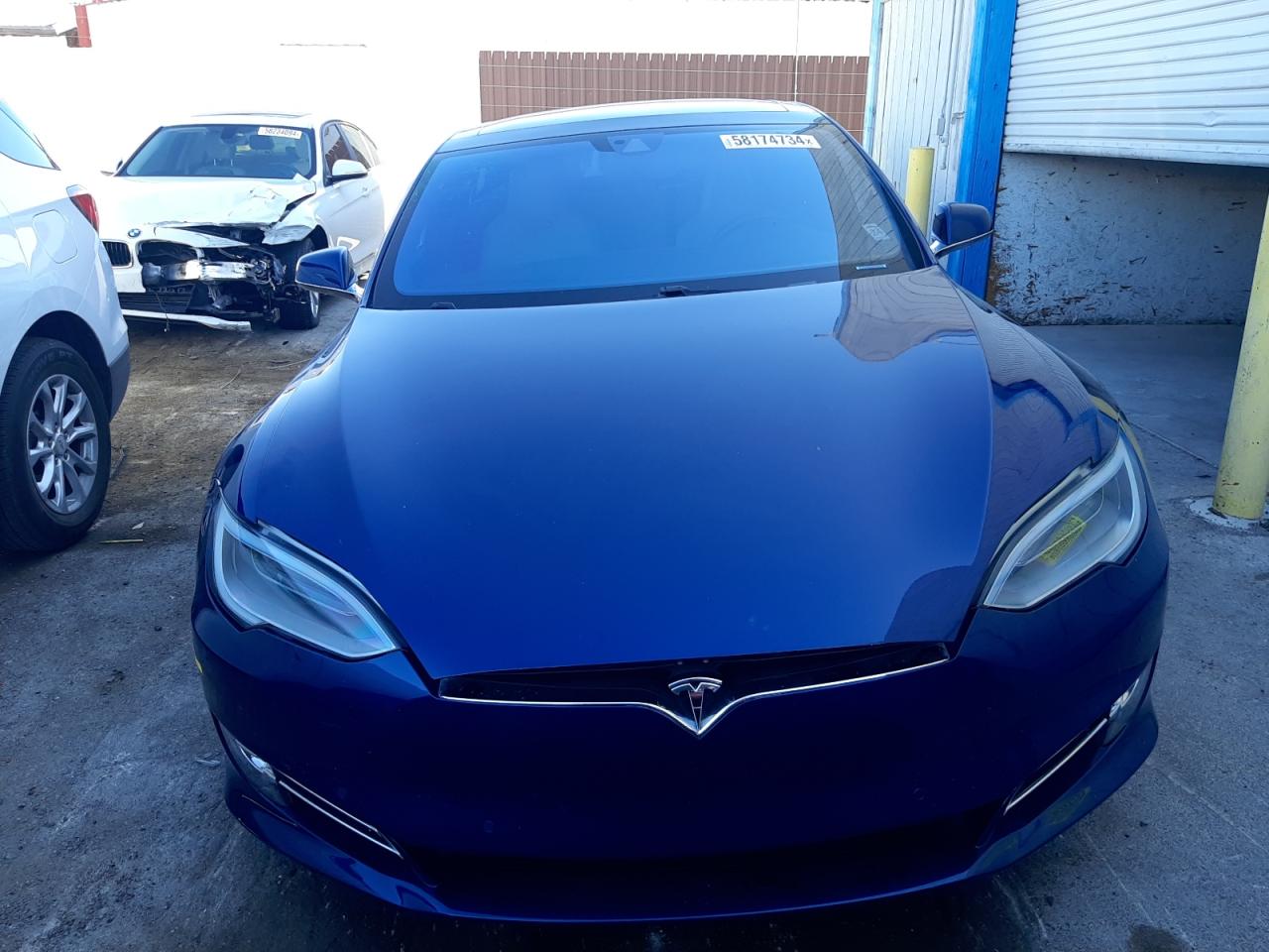 Автомобіль TESLA MODEL S 2016 | GrandCar Автомобіль TESLA MODEL S 2016 | GrandCar