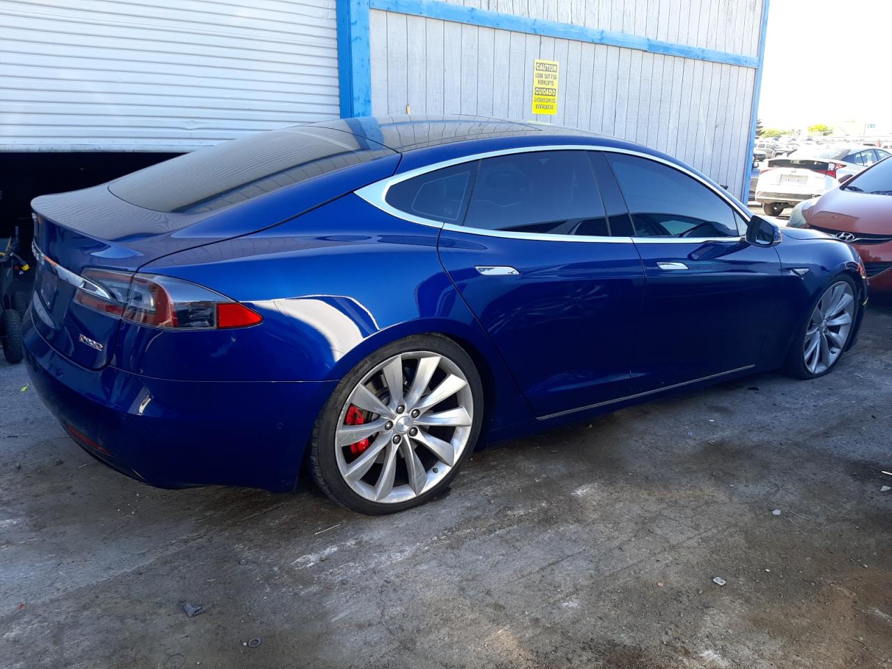 Автомобіль TESLA MODEL S 2016 | GrandCar Автомобіль TESLA MODEL S 2016 | GrandCar