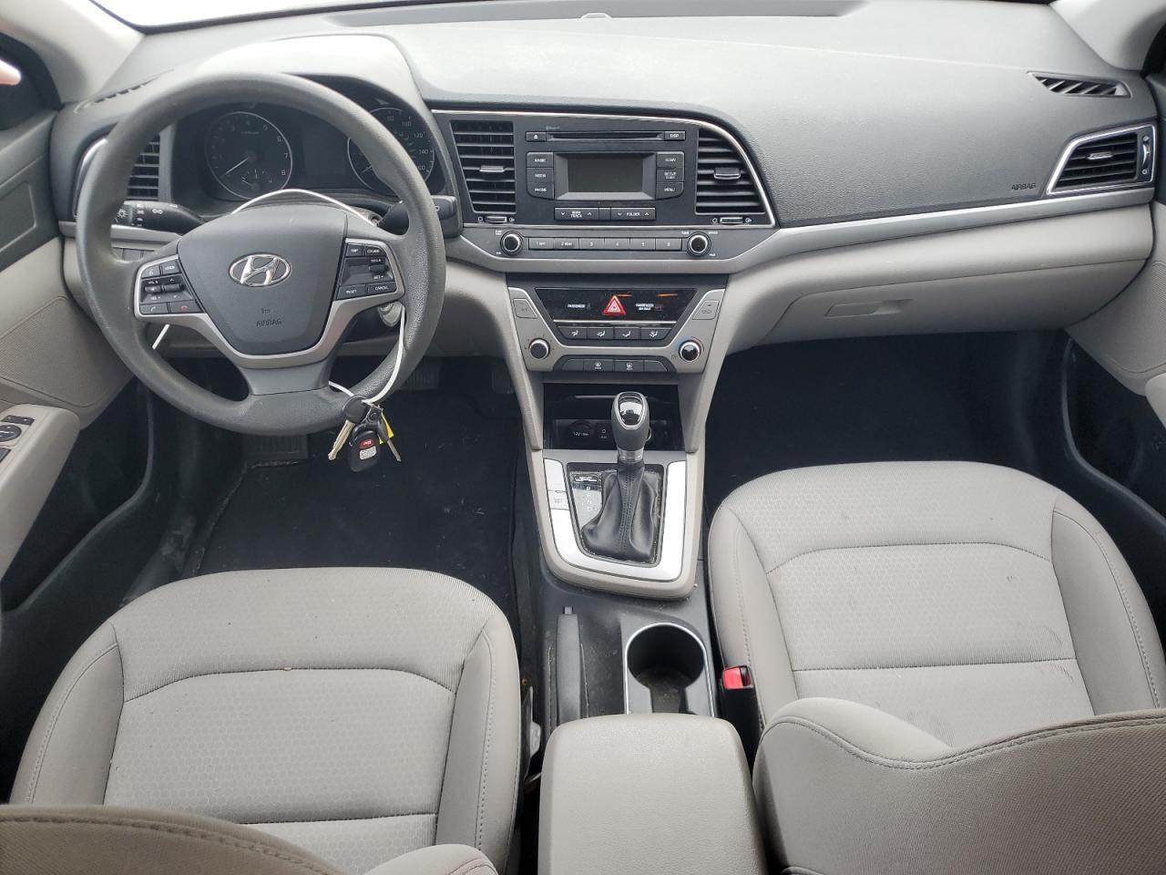 Автомобиль HYUNDAI ELANTRA SE 2018 | GrandCar Автомобиль HYUNDAI ELANTRA SE 2018 | GrandCar