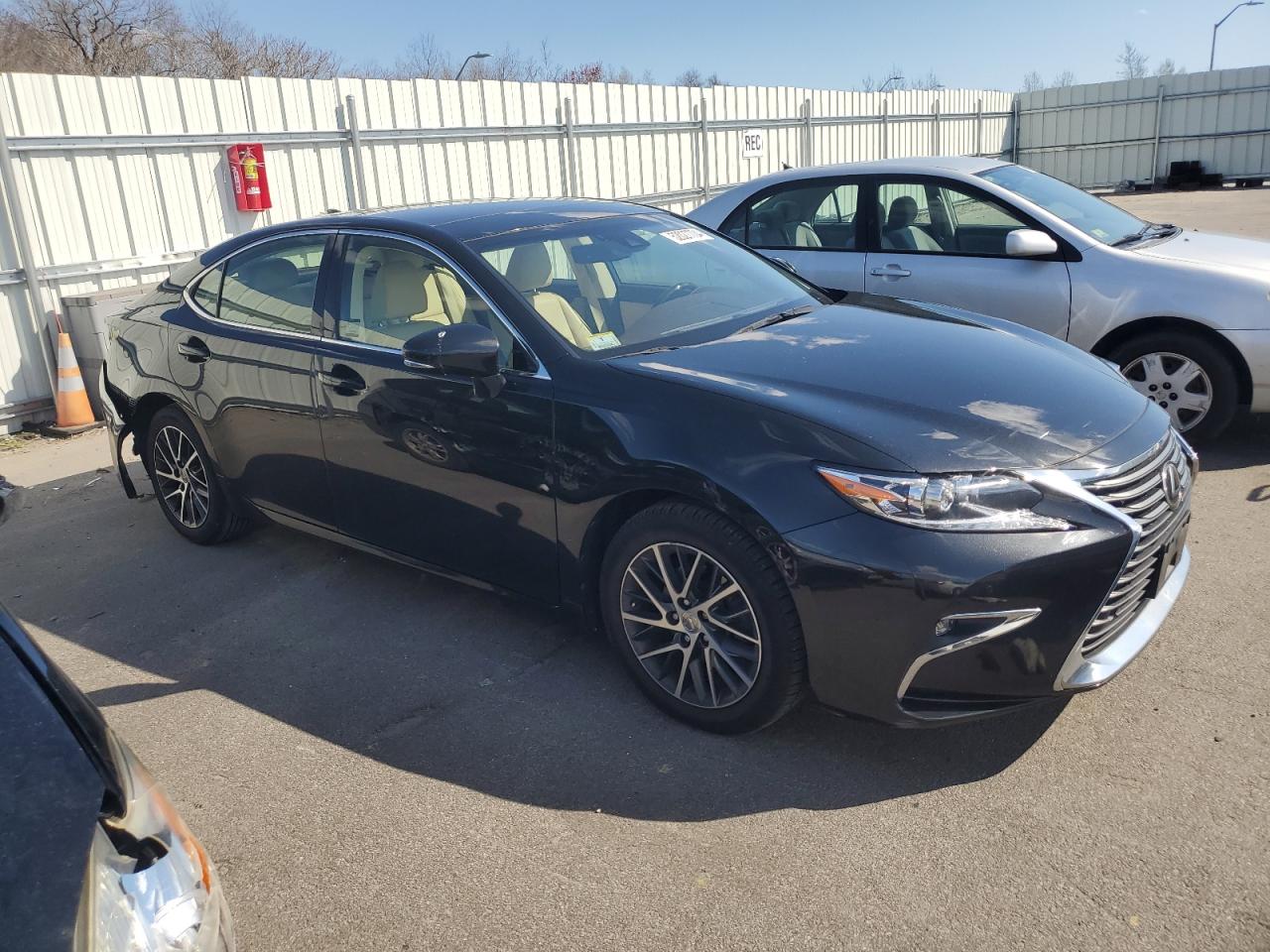 Автомобіль LEXUS ES 350 2017 | GrandCar