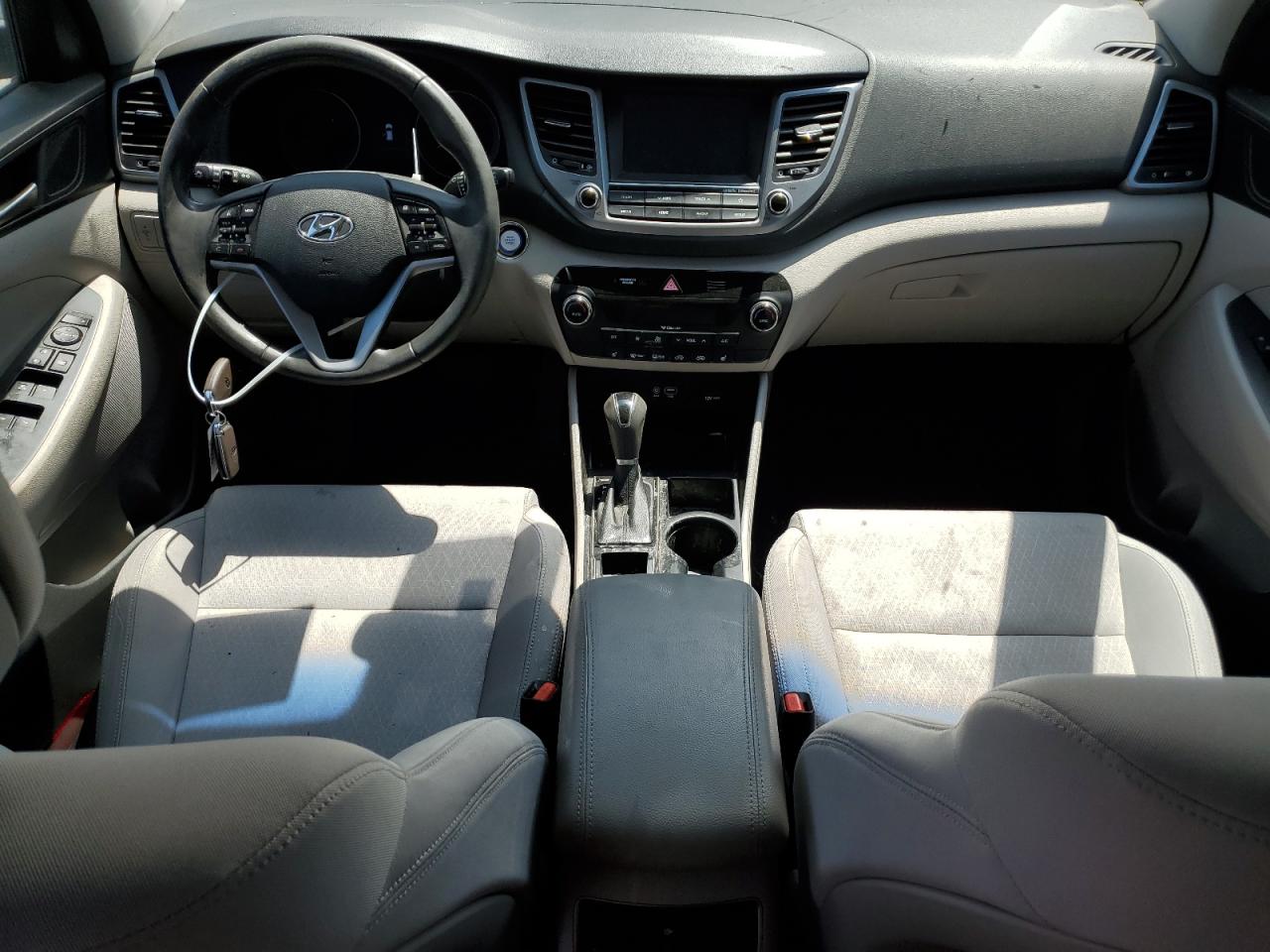 Автомобиль HYUNDAI TUCSON VALUE 2018 | GrandCar Автомобиль HYUNDAI TUCSON VALUE 2018 | GrandCar