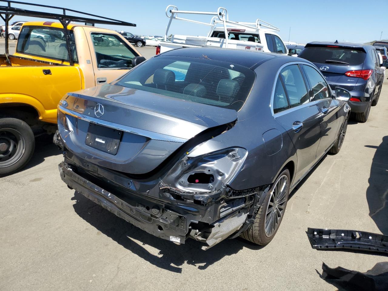 Автомобиль MERCEDES-BENZ C 300 2020 | GrandCar Автомобиль MERCEDES-BENZ C 300 2020 | GrandCar