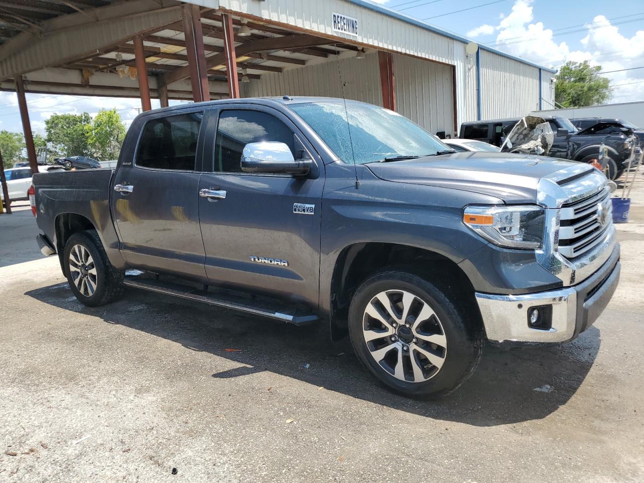 Автомобиль TOYOTA TUNDRA CREWMAX LIMITED 2018 | GrandCar Автомобиль TOYOTA TUNDRA CREWMAX LIMITED 2018 | GrandCar