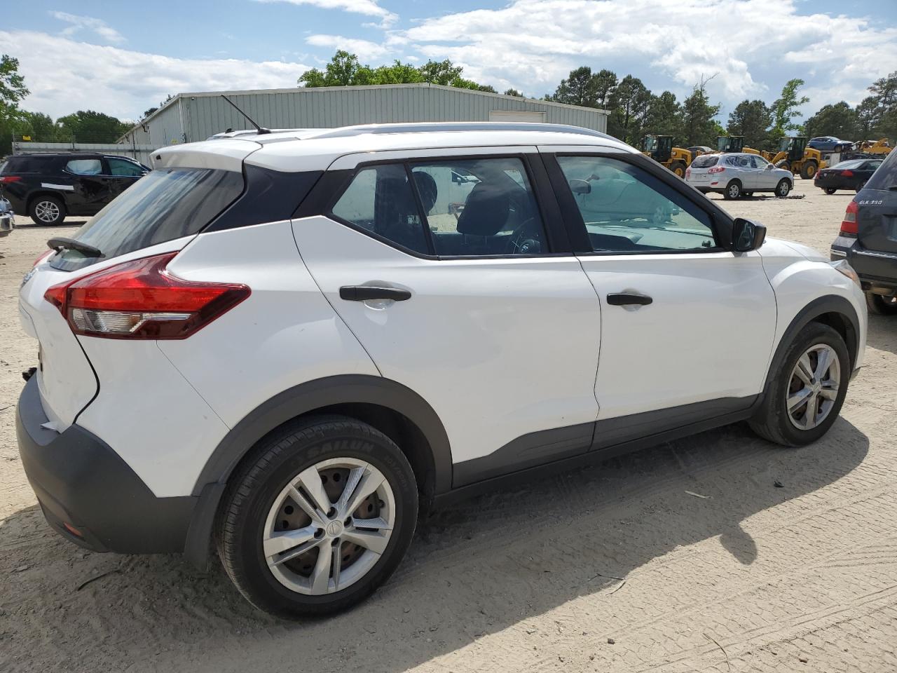 Автомобіль NISSAN KICKS S 2018 | GrandCar Автомобіль NISSAN KICKS S 2018 | GrandCar