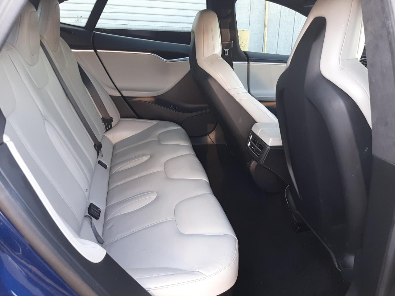 Автомобіль TESLA MODEL S 2016 | GrandCar Автомобіль TESLA MODEL S 2016 | GrandCar