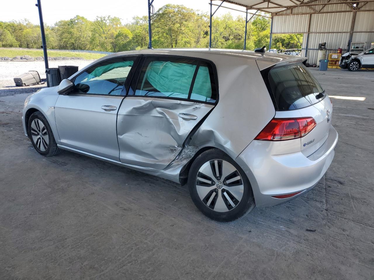 Автомобиль VOLKSWAGEN E-GOLF SE 2016 | GrandCar Автомобиль VOLKSWAGEN E-GOLF SE 2016 | GrandCar