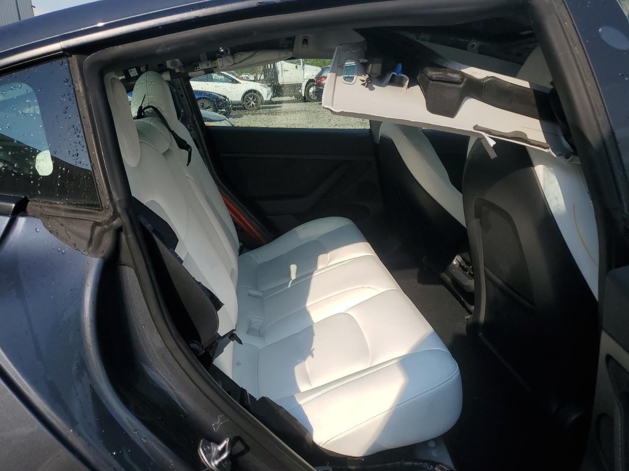Автомобіль TESLA MODEL 3 2022 | GrandCar Автомобіль TESLA MODEL 3 2022 | GrandCar