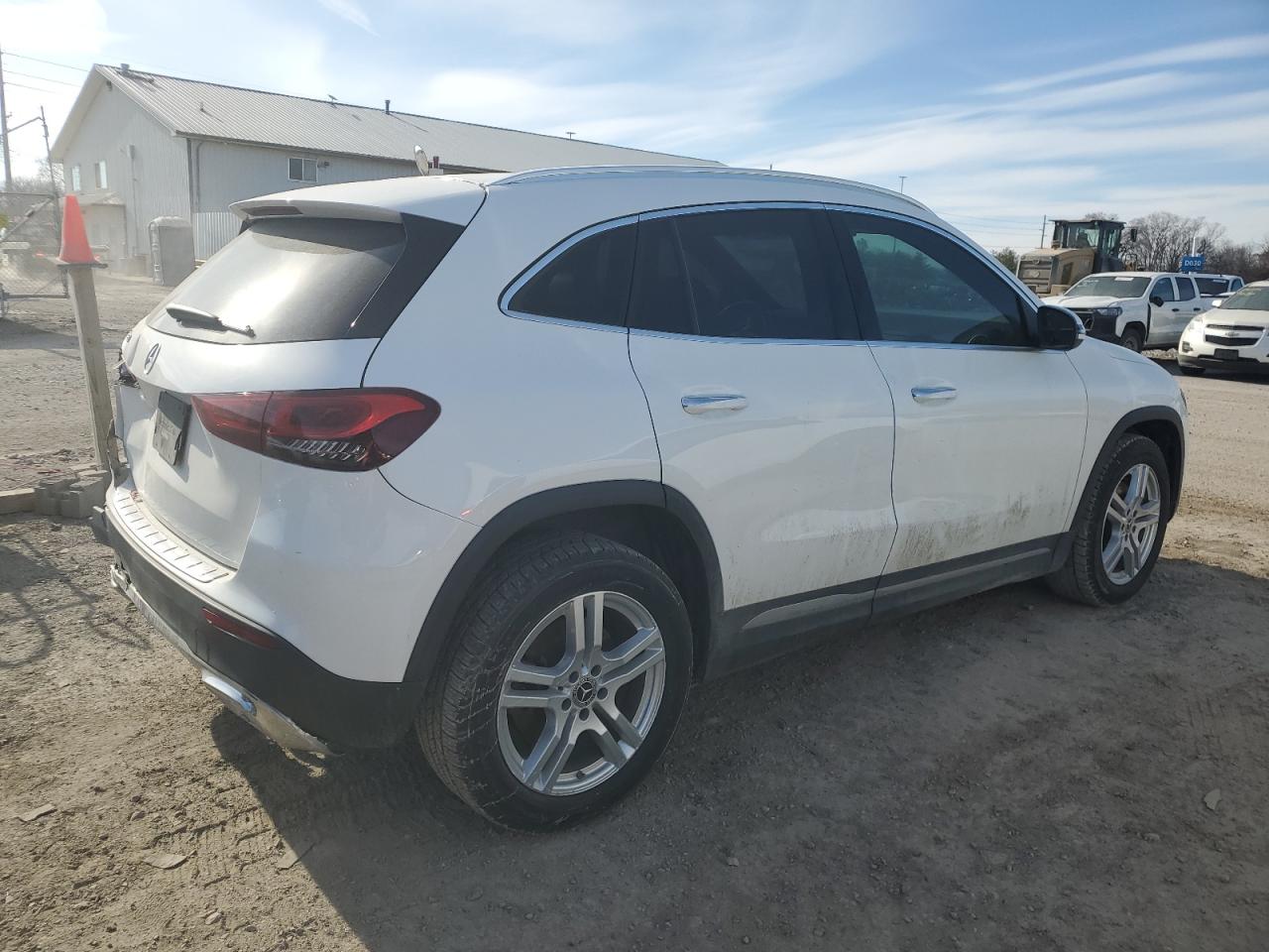 Автомобиль MERCEDES-BENZ GLA 250 2021 | GrandCar Автомобиль MERCEDES-BENZ GLA 250 2021 | GrandCar