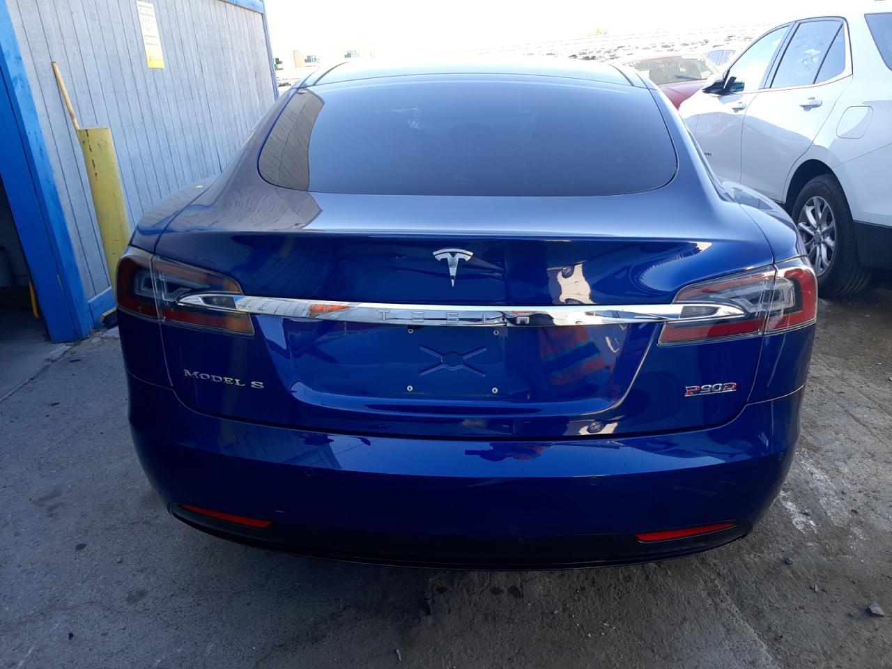 Автомобіль TESLA MODEL S 2016 | GrandCar Автомобіль TESLA MODEL S 2016 | GrandCar