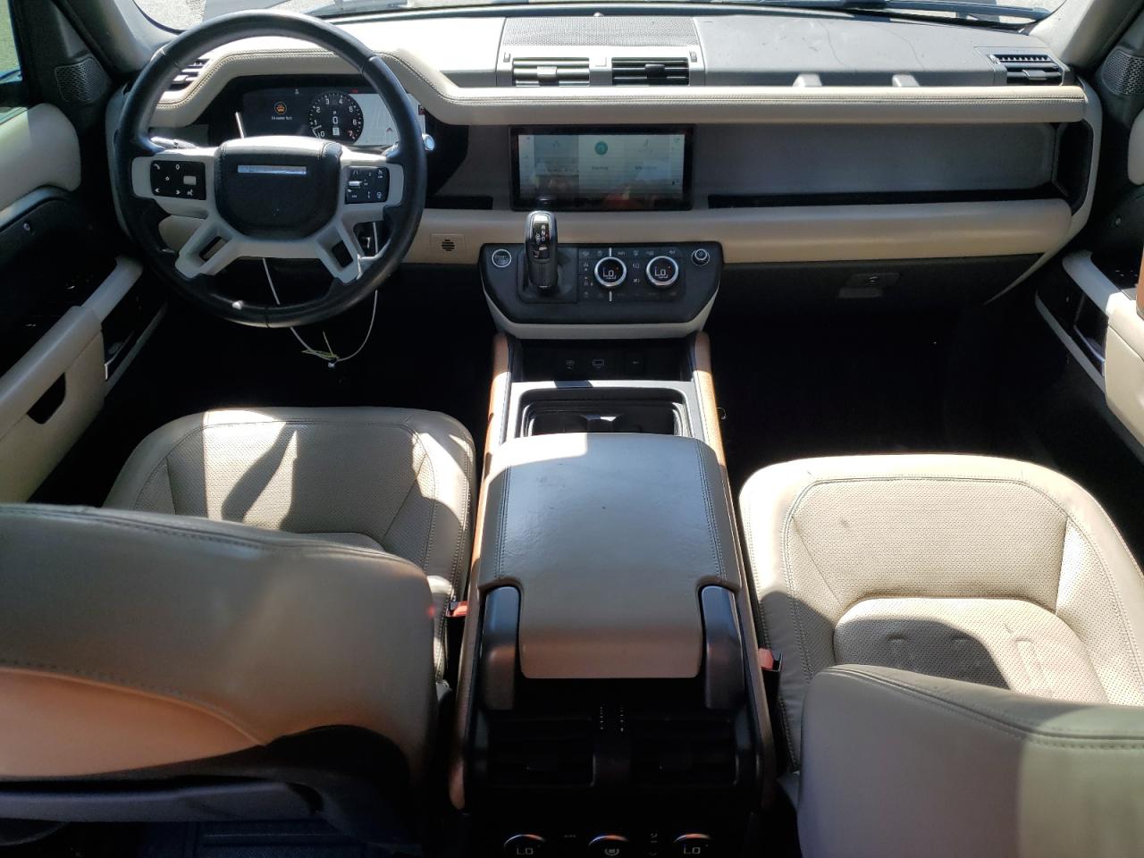Автомобиль LAND ROVER DEFENDER 110 HSE 2020 | GrandCar Автомобиль LAND ROVER DEFENDER 110 HSE 2020 | GrandCar