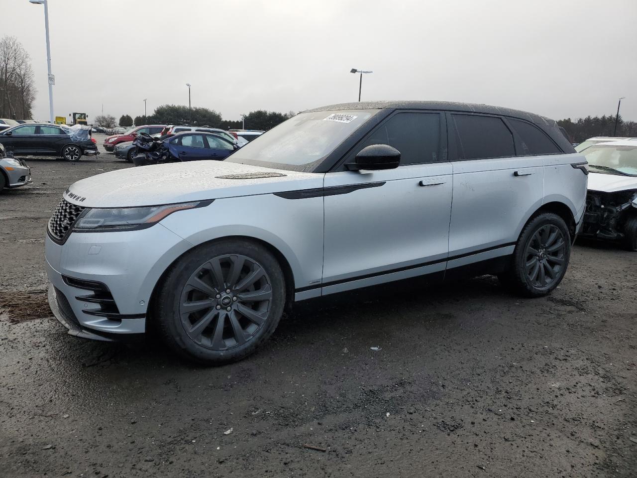 Автомобиль LAND ROVER RANGE ROVER VELAR R-DYNAMIC SE 2018 | GrandCar