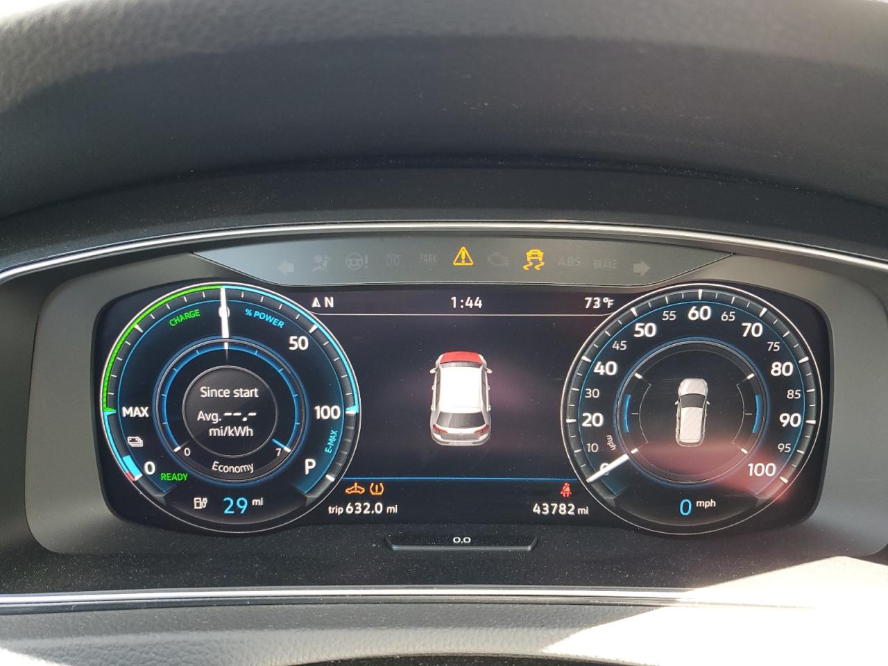 Автомобиль VOLKSWAGEN E-GOLF SEL PREMIUM 2019 | GrandCar Автомобиль VOLKSWAGEN E-GOLF SEL PREMIUM 2019 | GrandCar