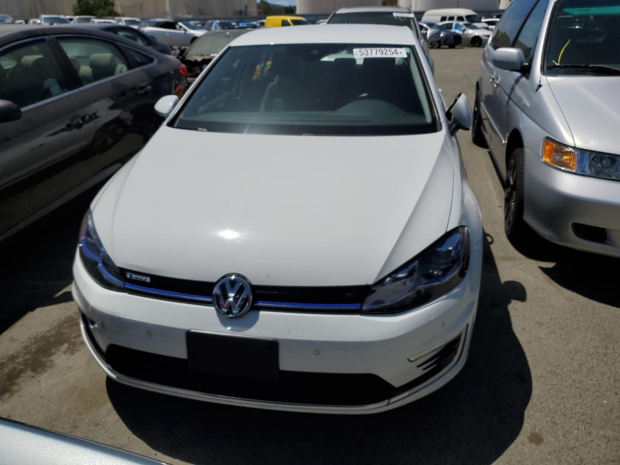 Автомобиль VOLKSWAGEN E-GOLF SEL PREMIUM 2019 | GrandCar Автомобиль VOLKSWAGEN E-GOLF SEL PREMIUM 2019 | GrandCar