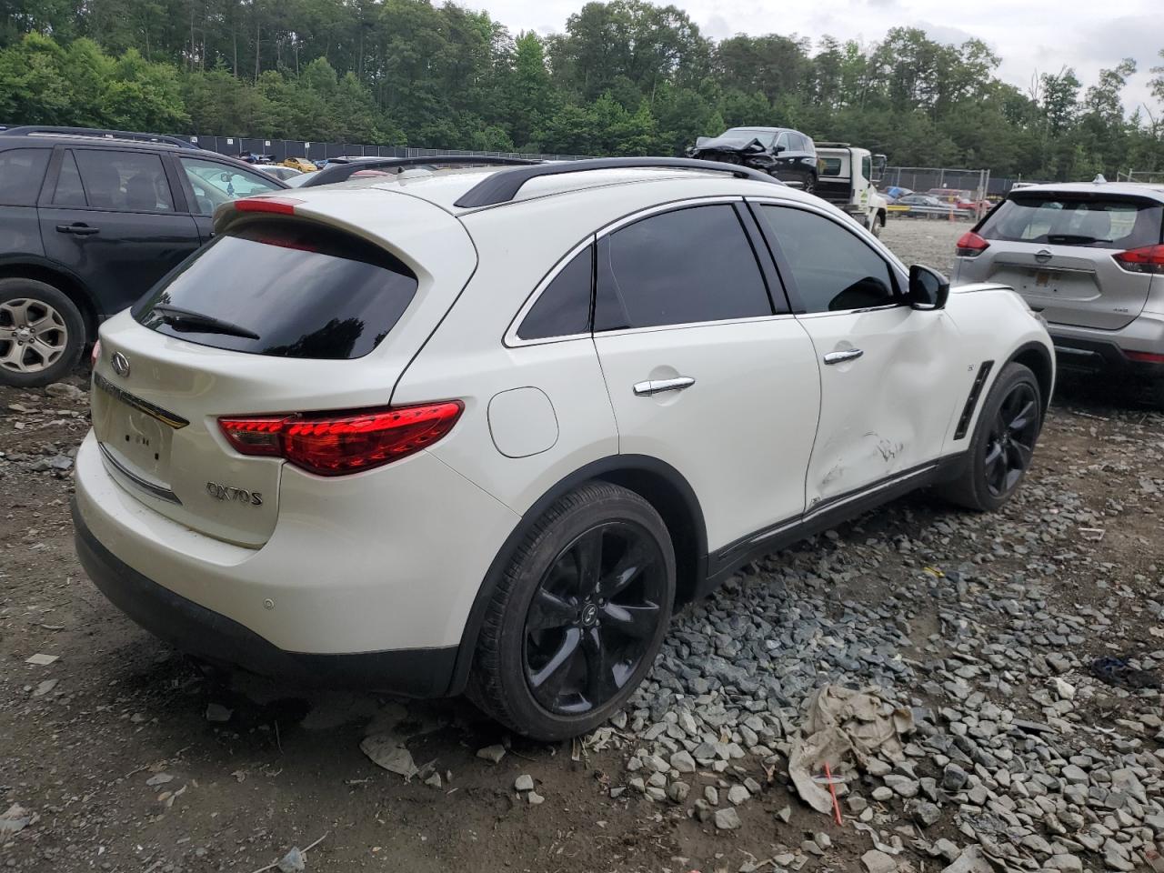 Автомобіль INFINITI QX70 2017 | GrandCar Автомобіль INFINITI QX70 2017 | GrandCar