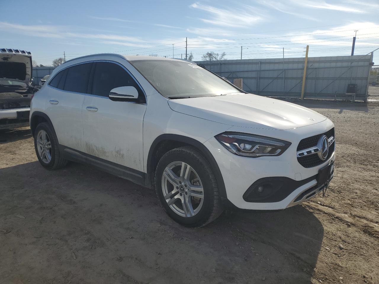Автомобиль MERCEDES-BENZ GLA 250 2021 | GrandCar Автомобиль MERCEDES-BENZ GLA 250 2021 | GrandCar