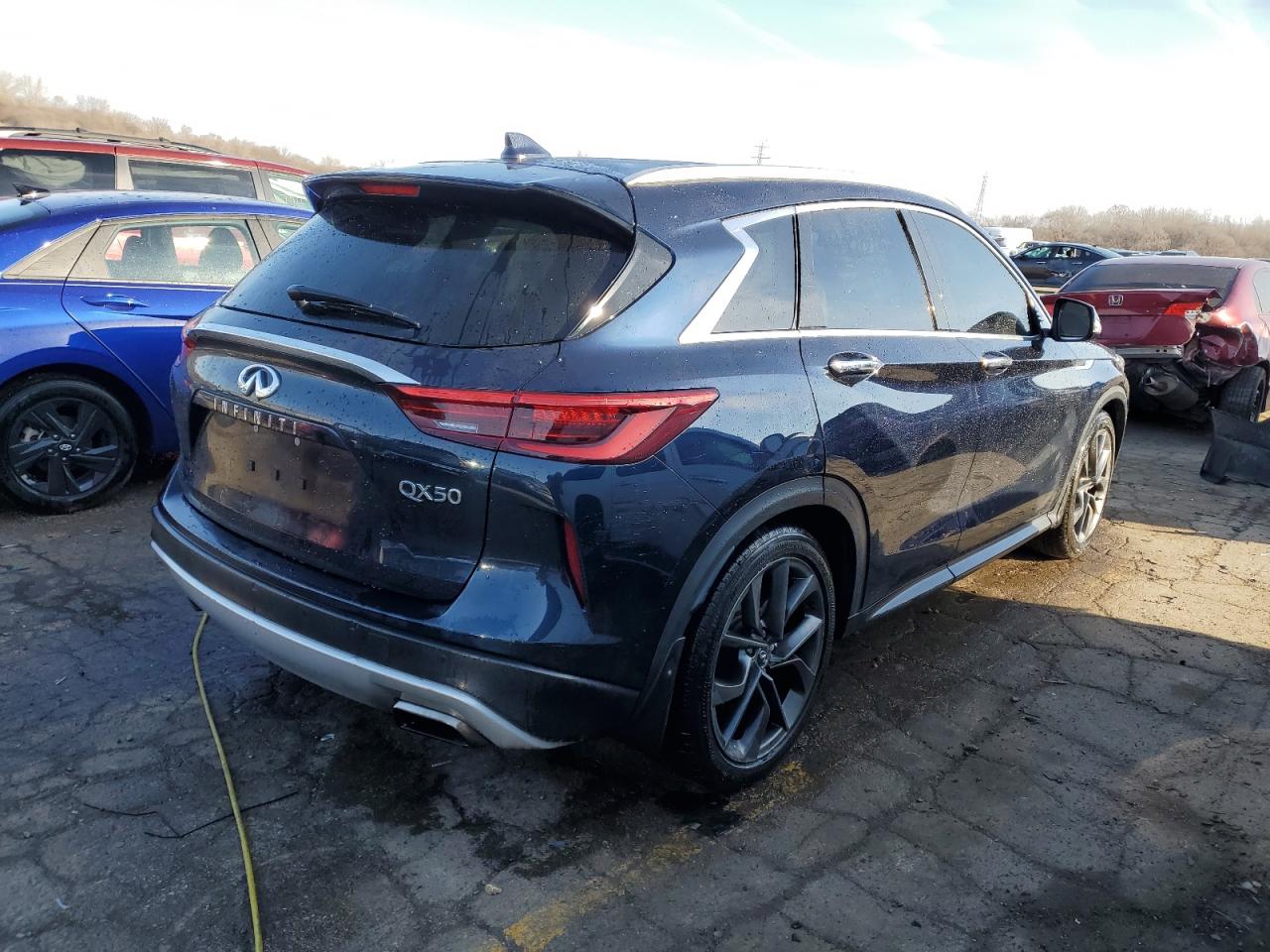 Автомобиль INFINITI QX50 ESSENTIAL 2019 | GrandCar Автомобиль INFINITI QX50 ESSENTIAL 2019 | GrandCar