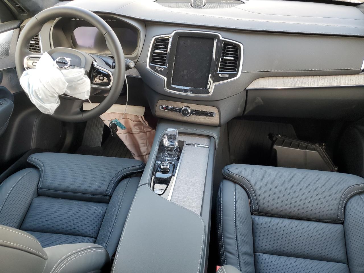 Автомобіль VOLVO XC90 ULTIMATE 2024 | GrandCar Автомобіль VOLVO XC90 ULTIMATE 2024 | GrandCar