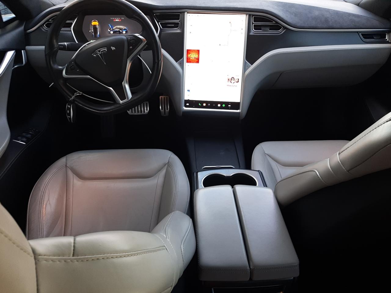 Автомобіль TESLA MODEL S 2016 | GrandCar Автомобіль TESLA MODEL S 2016 | GrandCar
