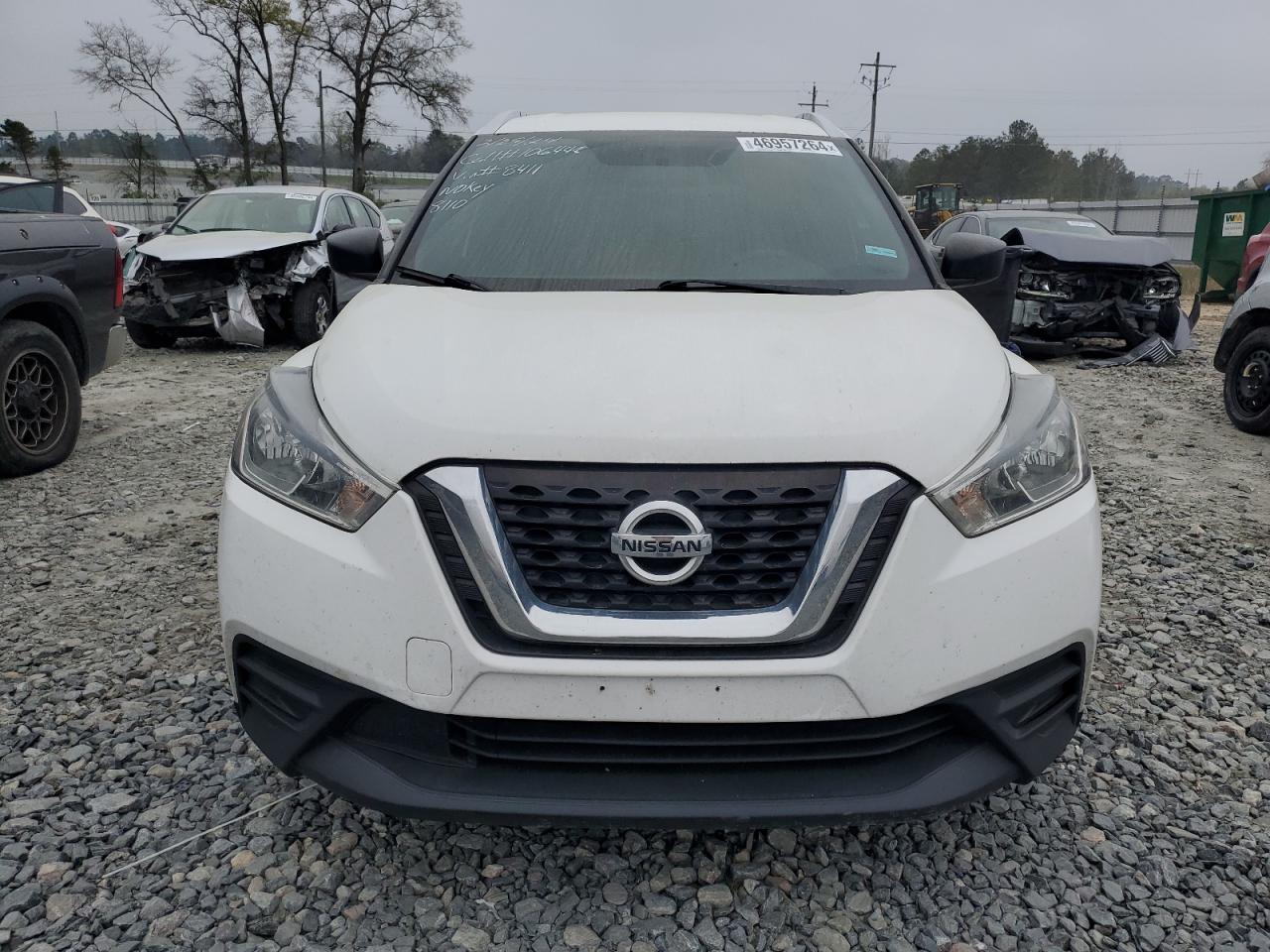 Автомобиль NISSAN KICKS S 2019 | GrandCar Автомобиль NISSAN KICKS S 2019 | GrandCar